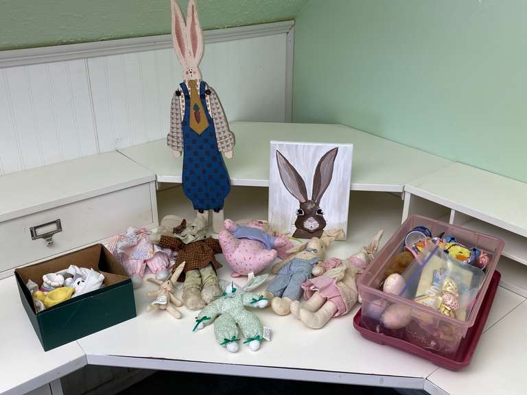 Vintage rabbits rabbit decorations spring type declaration