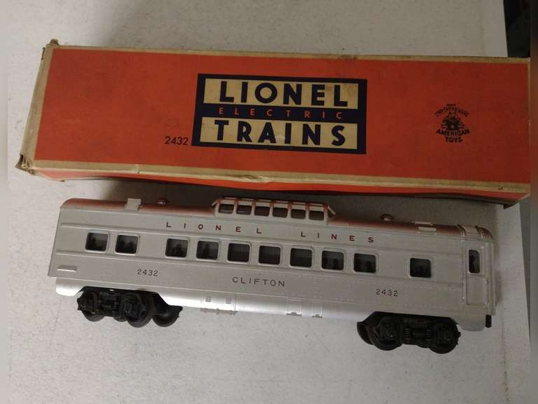 Lionel electric trains O scale 2432 illuminated astra dome car in