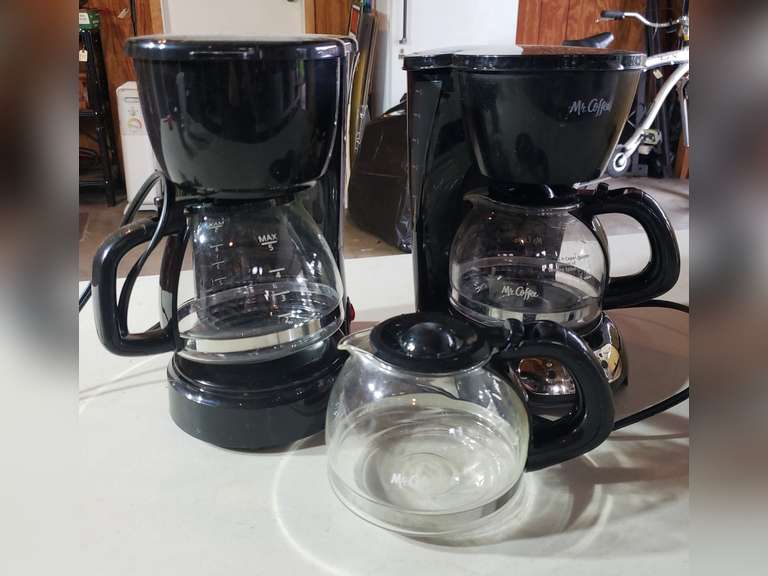 Mr Coffee 5 cup brewer and replacement pot Northern Kentucky Auction, LLC