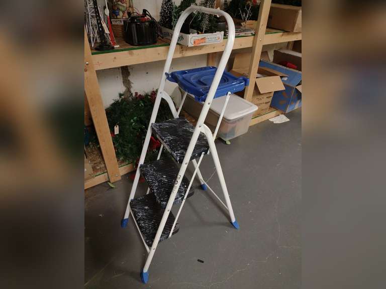 3Step painters ladder.