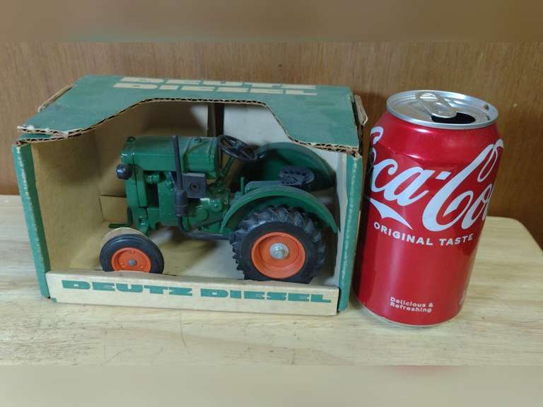 Deutz diesel tractor Northern Kentucky Auction, LLC