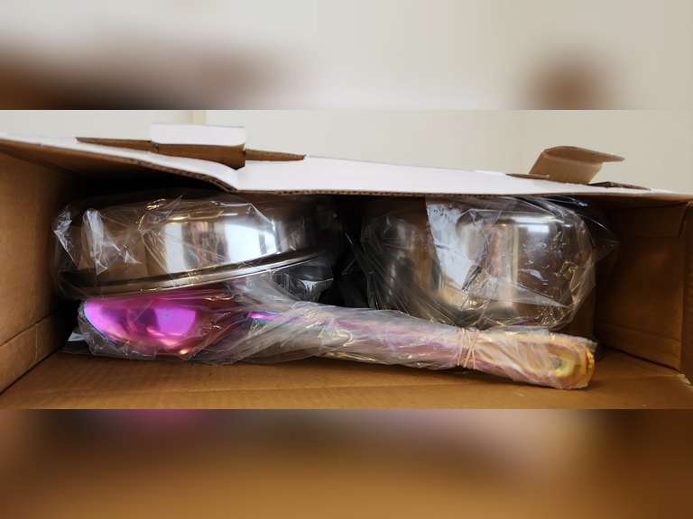 Mainstay Cookware Set, 10 pieces new in box Northern Kentucky