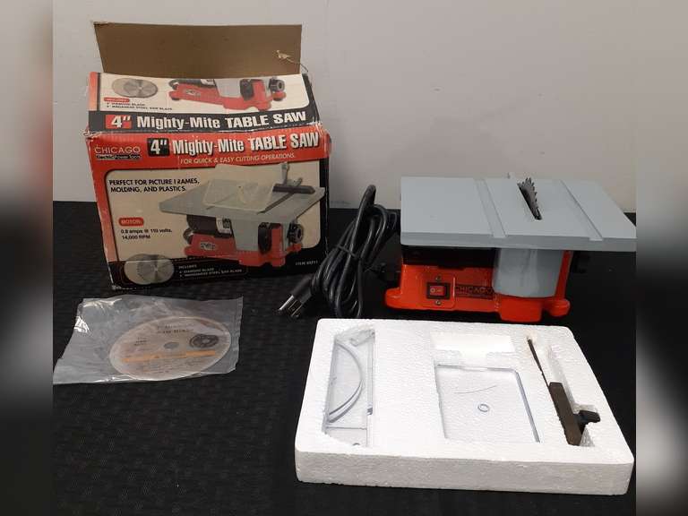Chicago Electric Power Tools 4" MightyMite Table Saw powered on
