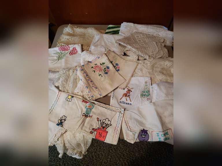table-coverings-and-embroidery-northern-kentucky-auction-llc