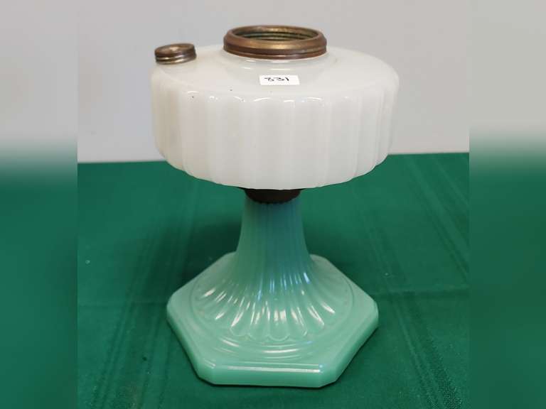 Milk glass/jadeite? lamp base Northern Kentucky Auction, LLC