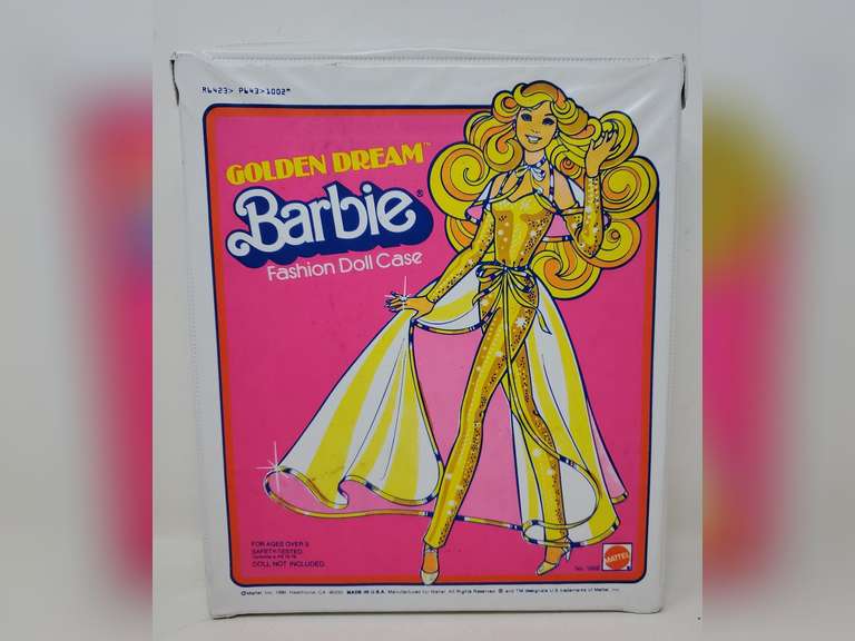 1980 Mattel Golden Dream Barbie Fashion Doll Case with Barbie dolls