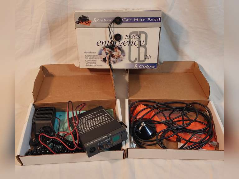Cobra 10SOS Emergency CB radio kit untested looks near New Northern