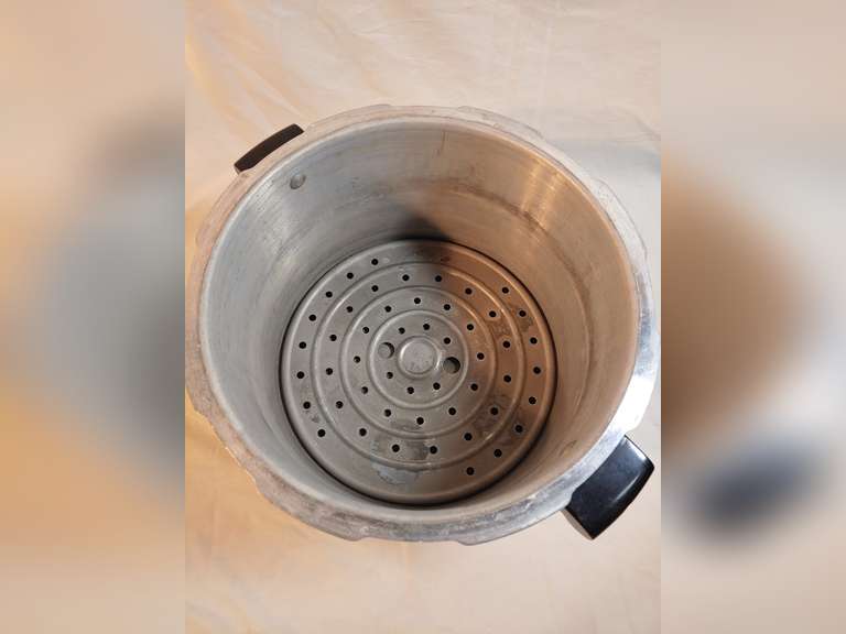 Mirro pressure cooker canning Northern Kentucky Auction, LLC