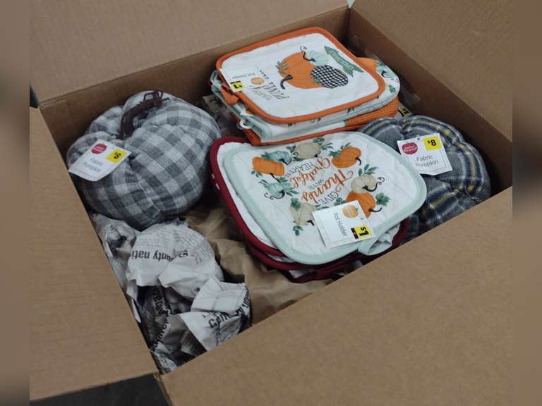 Box of Items Pot Holders, Kitchen Towels, Kitchen Rug, Cloth Pumpkins