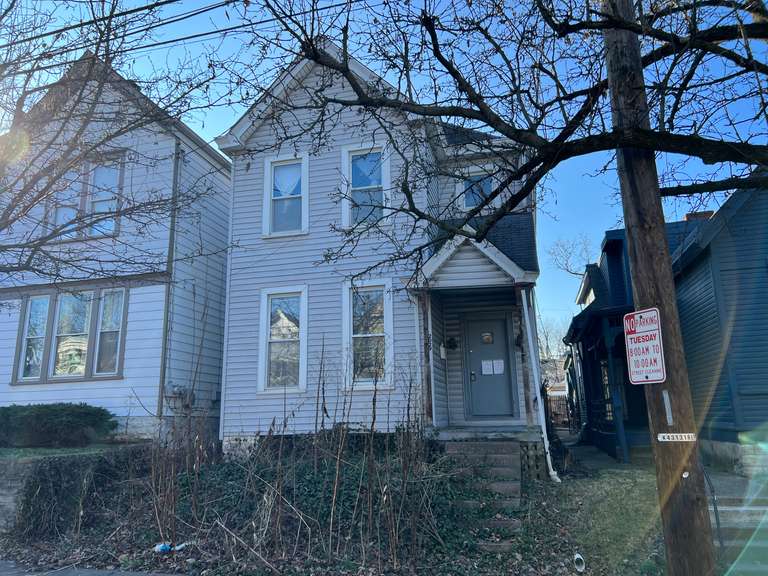 2029 Greenup St Covington, KY. Court Ordered Absolute Auction to settle