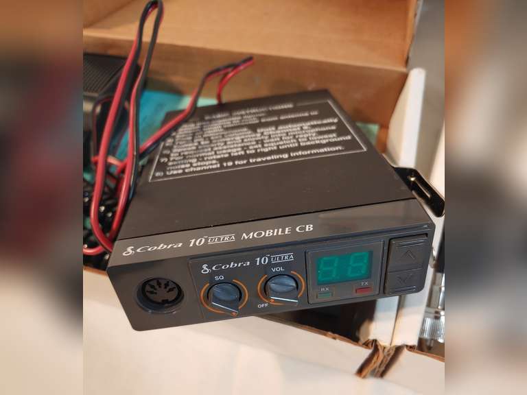 Cobra 10SOS Emergency CB radio kit untested looks near New Northern