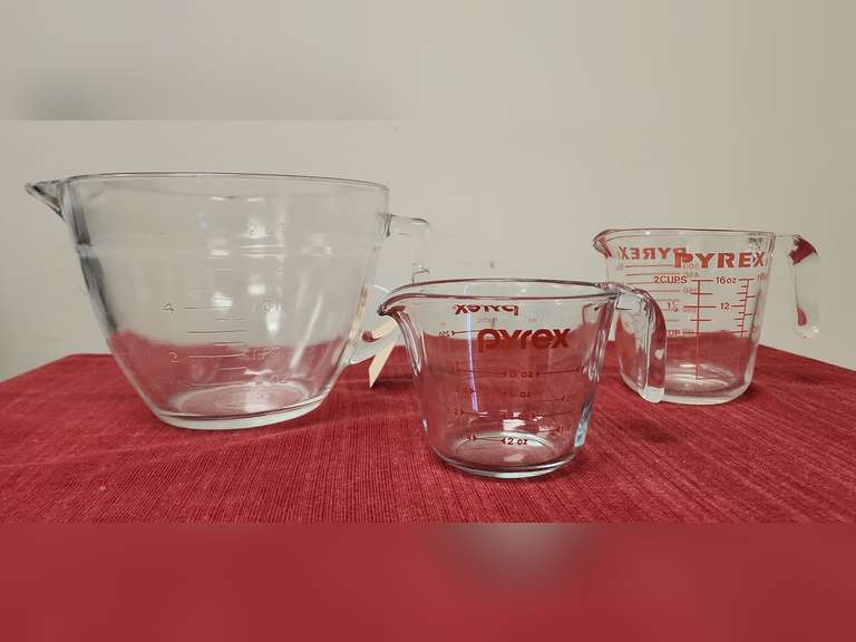 Assorted Anchor Hocking & Pyrex measuring cups - Northern Kentucky ...