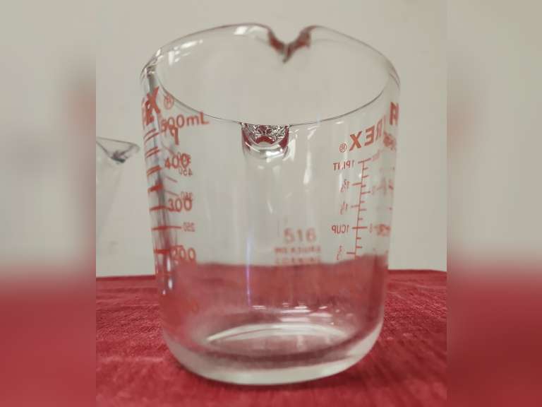 Assorted Anchor Hocking & Pyrex measuring cups - Northern Kentucky ...
