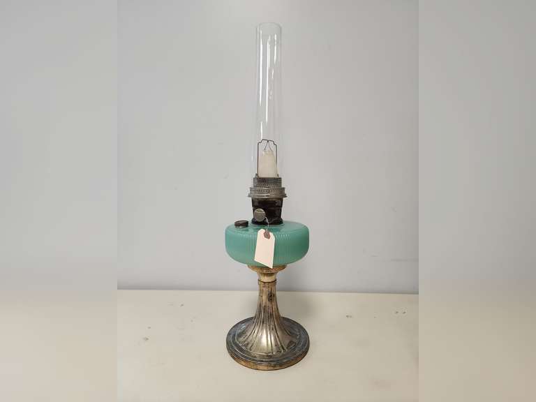 Aladdin NuType Model B jade colored oil/kerosene lamp