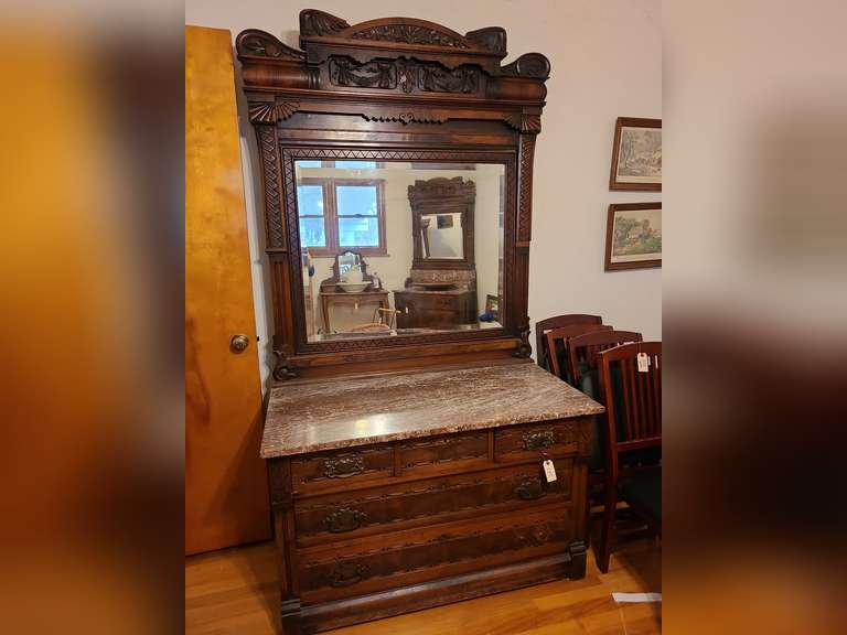 Mahogany marble top mirrored dresser (matches lot 515) 45x23x81in