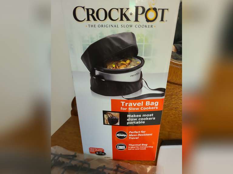 Crock pot travel bag, plastic cutting board and a folding roast rack
