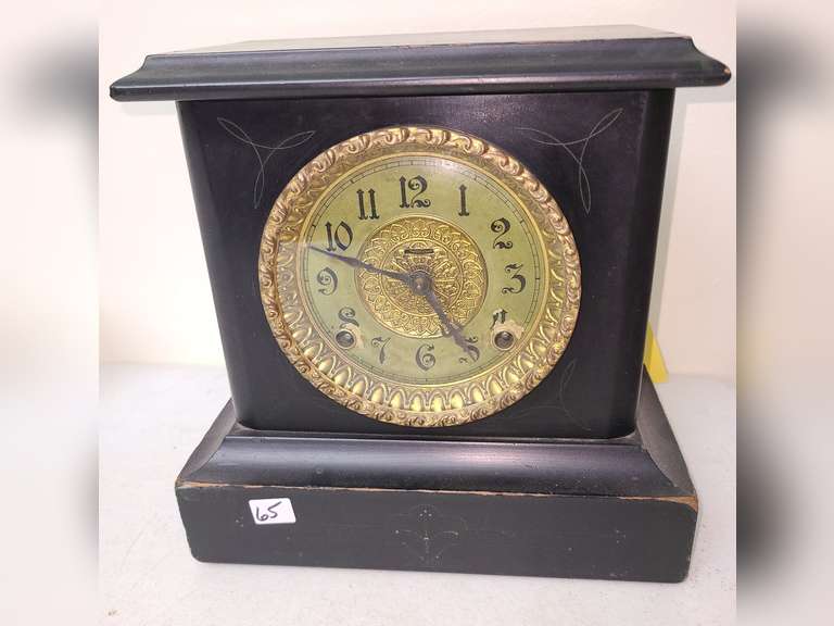 E. Ingraham wood mantle clock, no keys