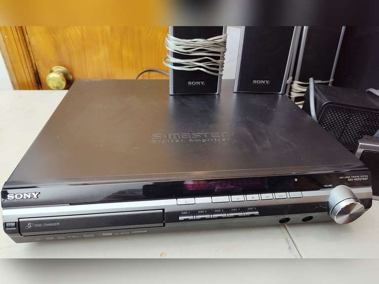 Sony S Master digital amplifier and speakers, all came on when tested