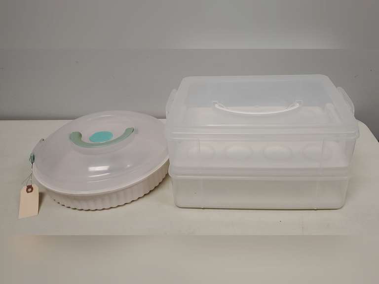 Sweet Creations Carrier and cupcake carrier Northern Kentucky Auction