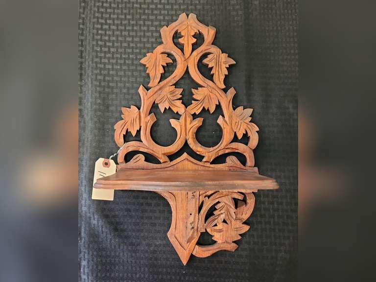 Decorative wood wall shelf Northern Kentucky Auction, LLC