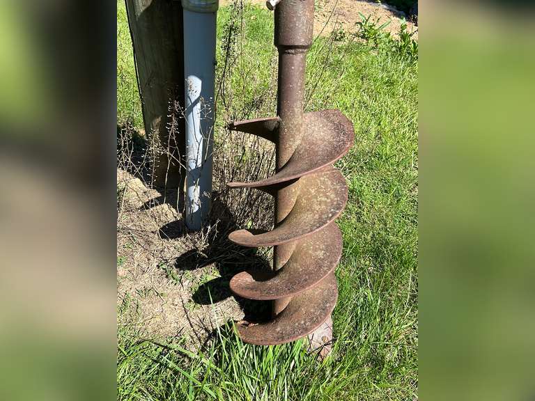 PTO auger with 12 inch bit Northern Kentucky Auction, LLC