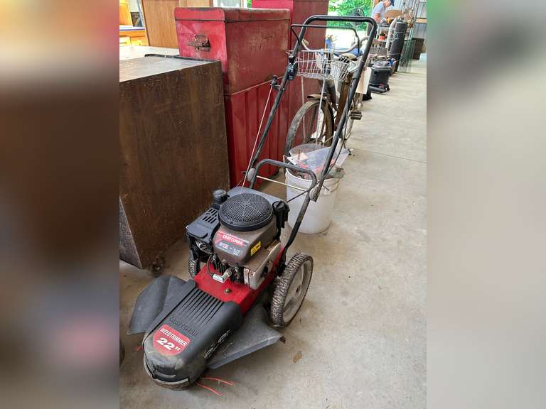 Craftsman 22" Weed trimmer Northern Kentucky Auction, LLC
