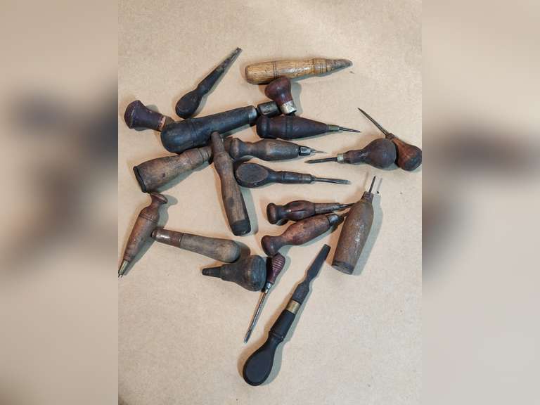 Lot of old hand tools and handles Northern Kentucky Auction, LLC