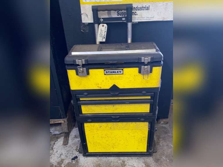Stanley toolbox on wheels with contents Northern Kentucky Auction, LLC