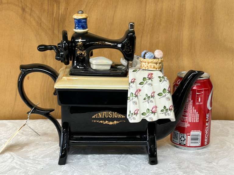 Paul Cardew Sewing Machine Quilt Teapot Rose Northern Kentucky