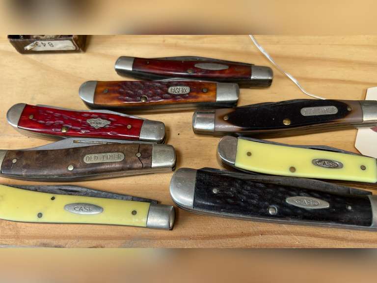 8 Case pocket knives Northern Kentucky Auction, LLC