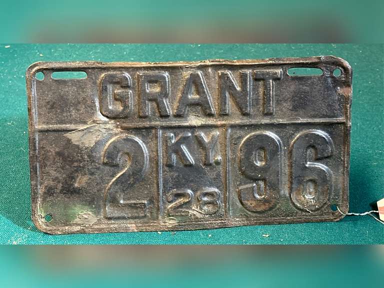 1928 Grant Co KY License Plate 2 96 Northern Kentucky Auction, LLC