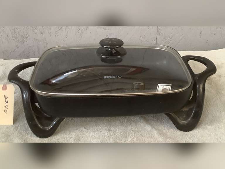 Presto electric skillet. Came on when tested. Northern Kentucky