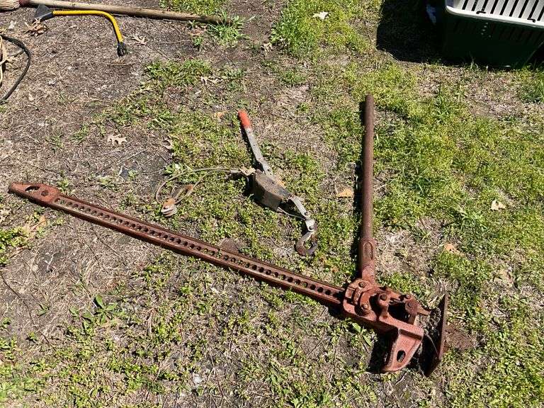 Farm jack & hand winch Nutt Auction