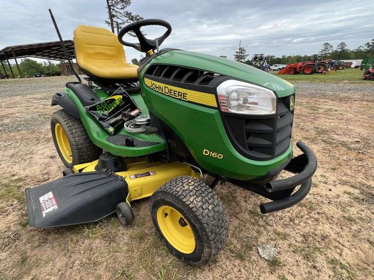 John Deere D160 Riding Mower 25HP 100 Hrs. Showing Nutt Auction