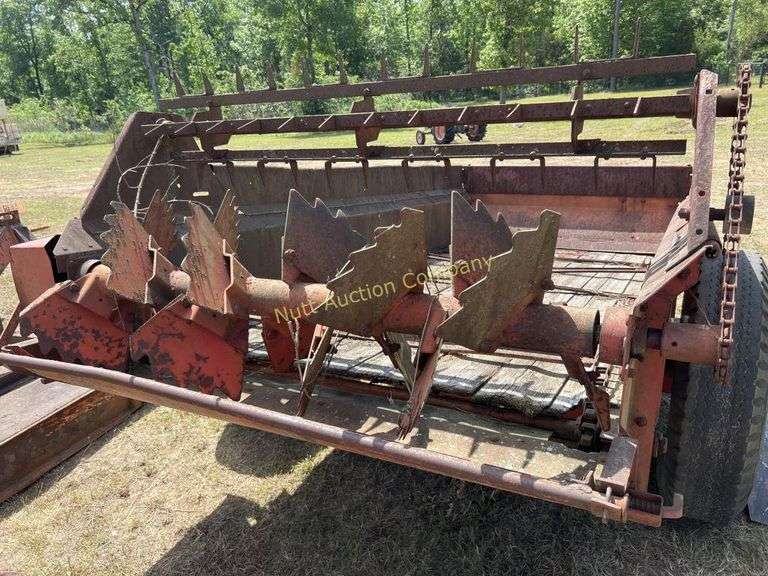 Massey Ferguson 110 manure spreader w/shaft Nutt Auction