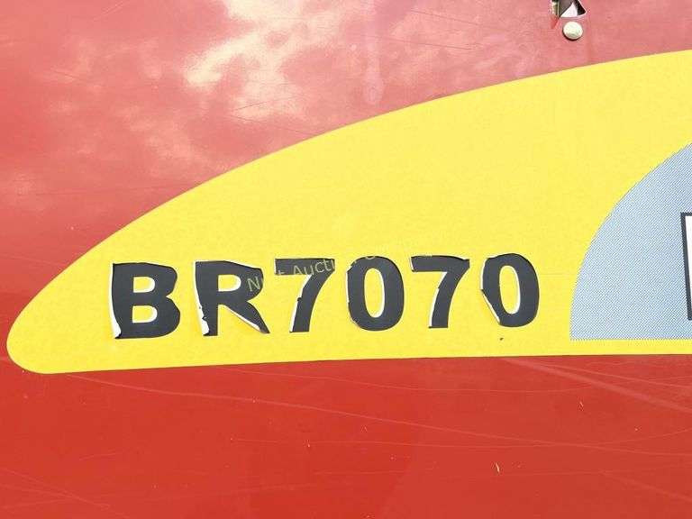 New Holland BR7070 baler with monitor Nutt Auction