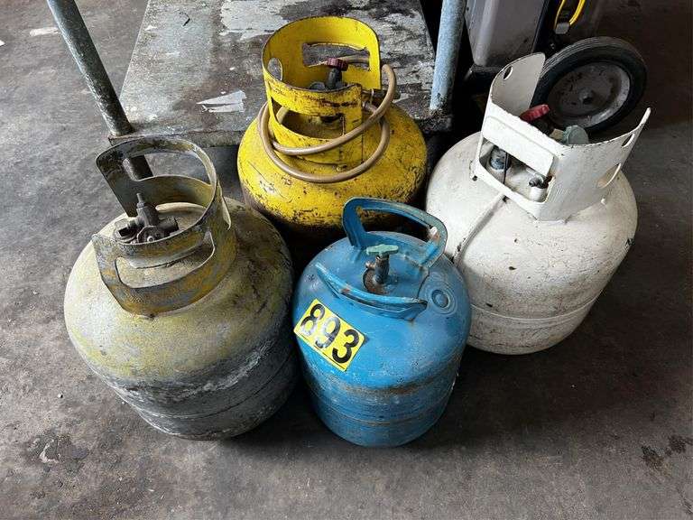 (4) freon tanks Nutt Auction