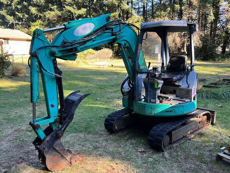 IHI 30 UJ Mini Excavator, Hyd. Thumb, Backfill Blade, Swing Boom, 3 Buckets 12", 24" & 36