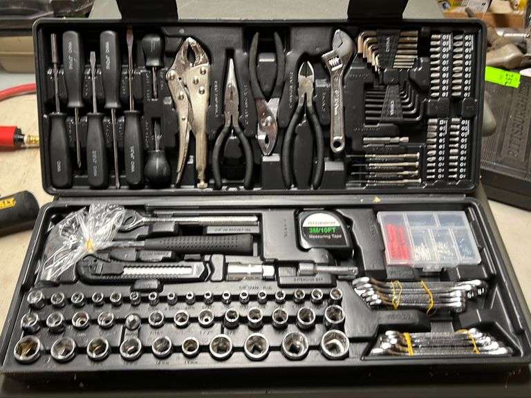 Pittsburgh 105 pc tool set Clearance