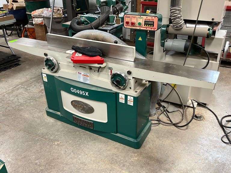 Grizzly G0495X 8" Spiral Cutterhead Jointer w/ Digital Readout NW