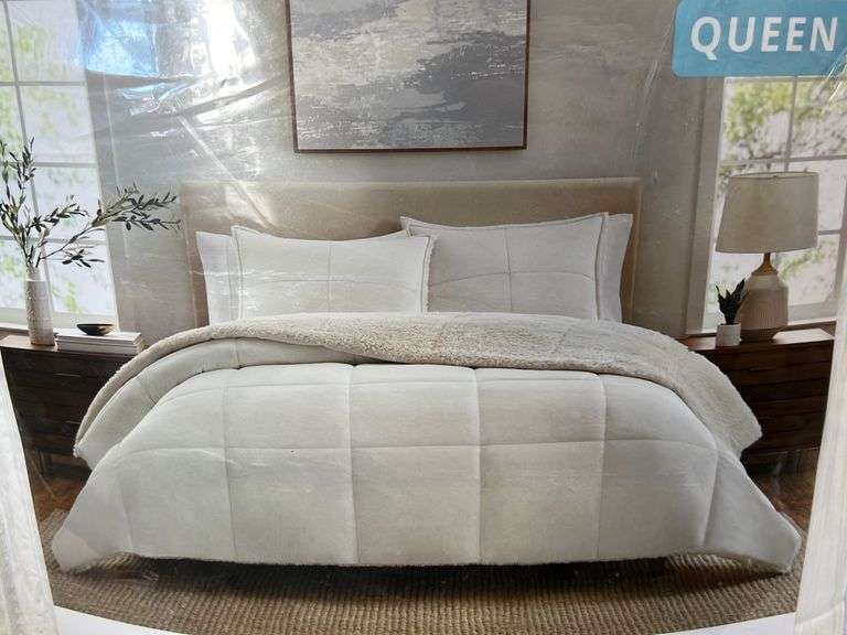 BHF King Size 3pc Comforter Set NW Asset Services