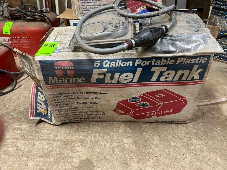 Tempo 6gal Portable Marine Fuel Tank & (2) Marine Fuel Line Assemblies