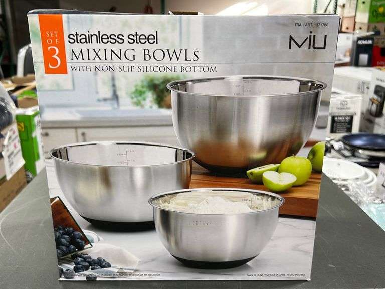 MiU 3pc Stainless Steel Mixing Bowls w/ NonSlip Silicone Bottoms NW