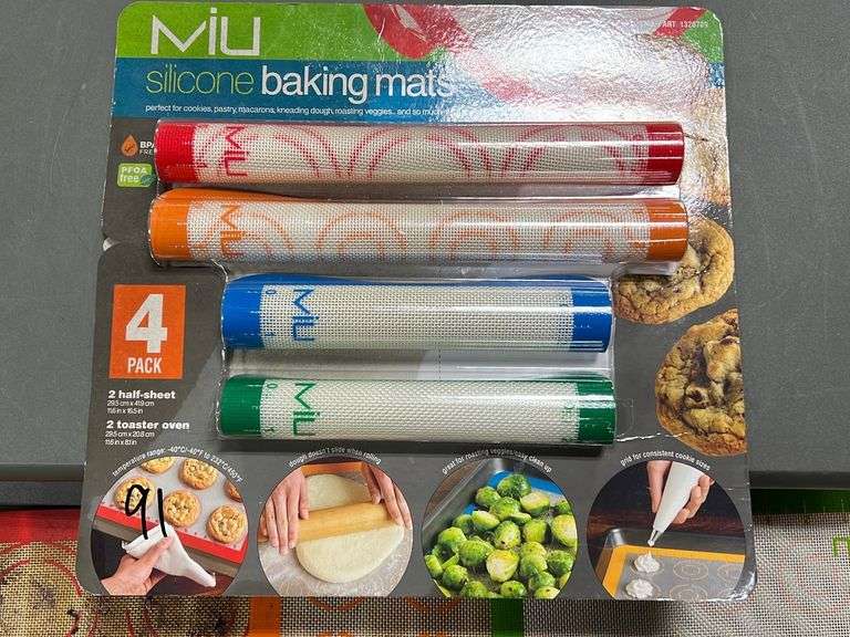 (2) MiU 4pc Silicone Baking Mats NW Asset Services