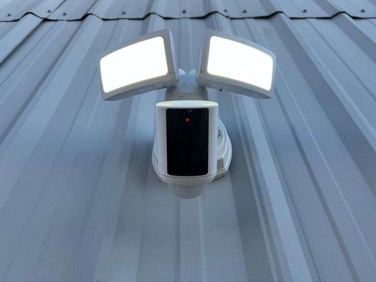 (2) Feit Flood Light Security Cameras NW Asset Services