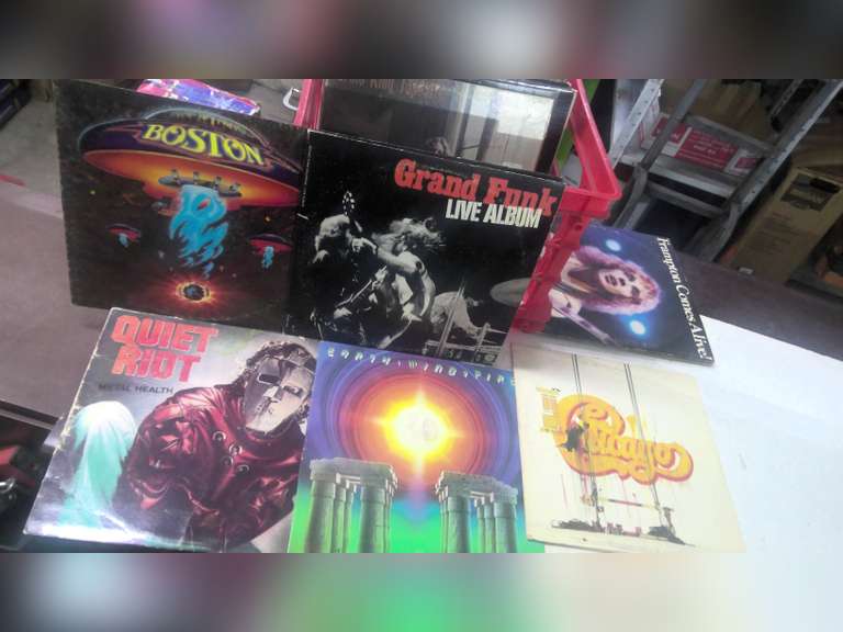 CLASSIC ROCK RECORDS SOLD BY THE BOX, ONLY $1.00 STARTS BID