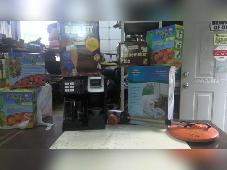 METAL DETECTOR, FLEXBREW COFFEE MAKER, DRINK PLATFORM FOR PETS, BEER KIT, GARDEN ITEMS AND MORE!!!!