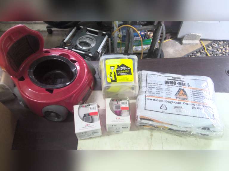DEMO BAGS, FITNESS RATE MONITORS, NEW MERCHANDISE