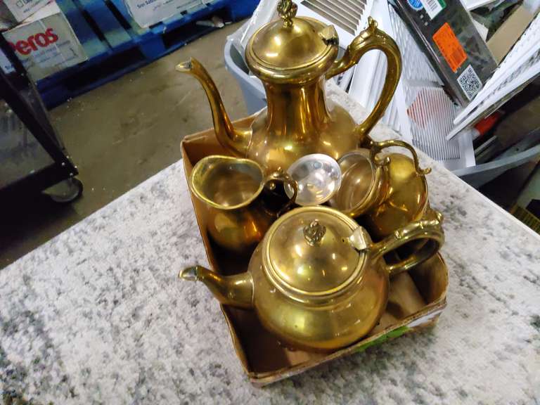 MADE IN INDIA TEA SET 1 Online Auctions LLC