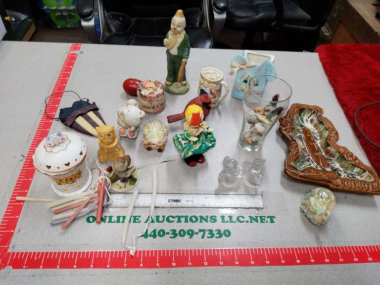 LOT OF COLLECTIBLE 1 Online Auctions LLC